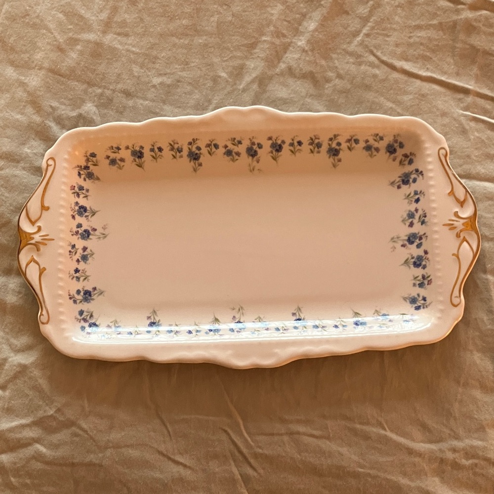 Royal Albert Cream Bone China tray - Picture 2 of 5